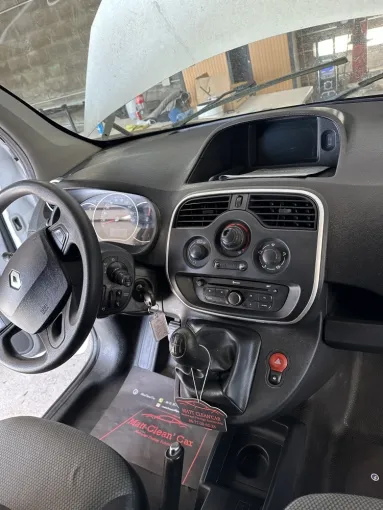 Nettoyage intérieur d'un Renault Kangoo à Nogent sur Oise , Beauvais, Matt Clean’ Car