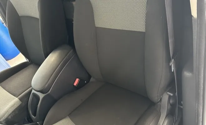 Nettoyage intérieur d'un Renault Kangoo à Nogent sur Oise , Beauvais, Matt Clean’ Car
