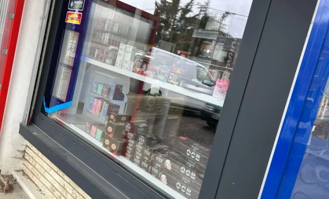 Nettoyage vitre pour un Bar à Argenlieu., Beauvais, Matt Clean’ Car